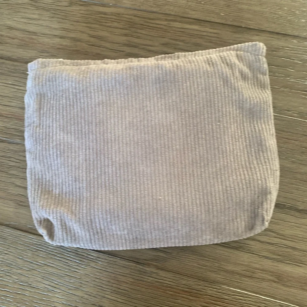 Corduroy Zip Pouch with Eye Patches 2 available specify color grey or off white - Picture 6 of 8